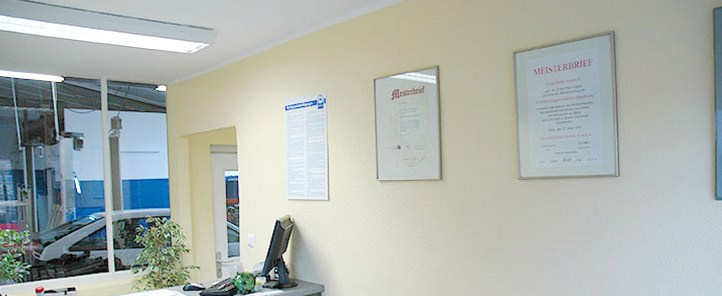 Kundenannahme mit Meisterbriefen